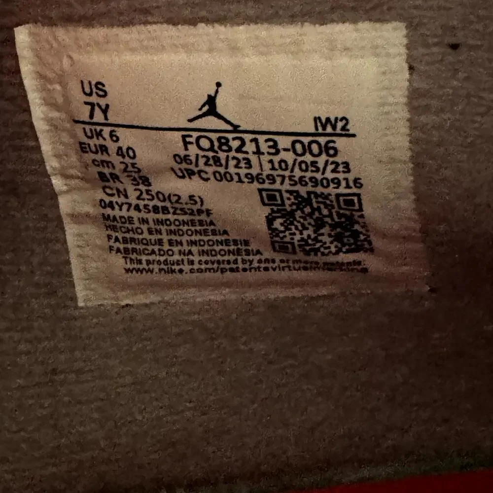 Size 7 - Nike Air Jordan 4 Retro GS Bred Reimagined Men's Shoes